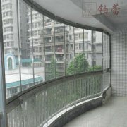 封陽(yáng)臺(tái)拼接弧全開無(wú)框陽(yáng)